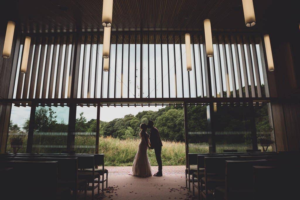 Relaxed tipi wedding photographer // Debbi & John