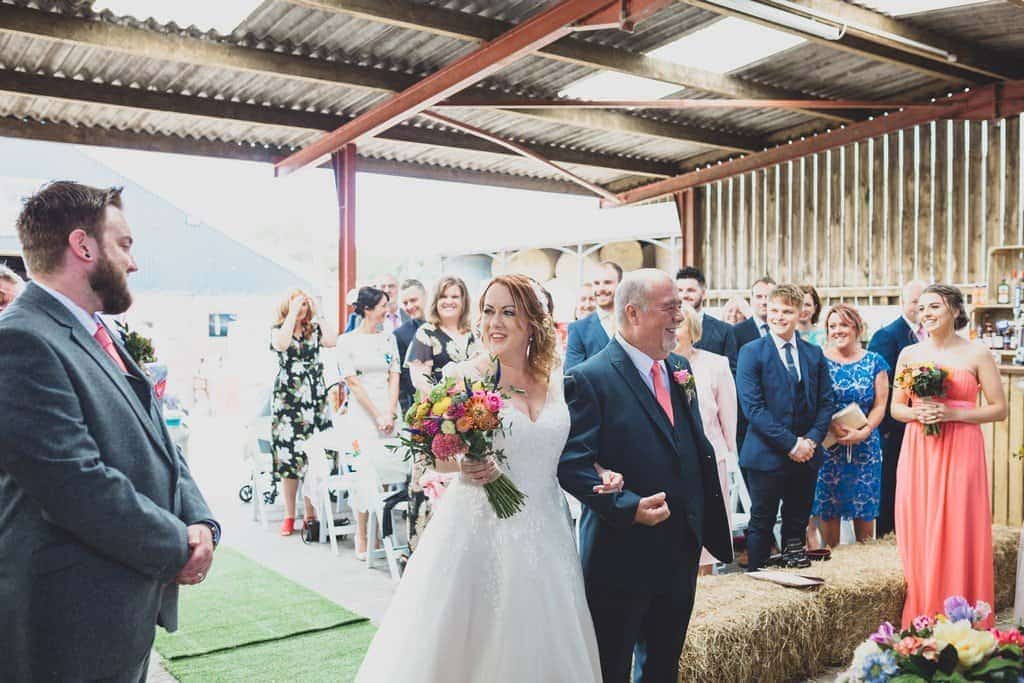 Morrells Wood Farm Wedding Photography // Anna & Mike