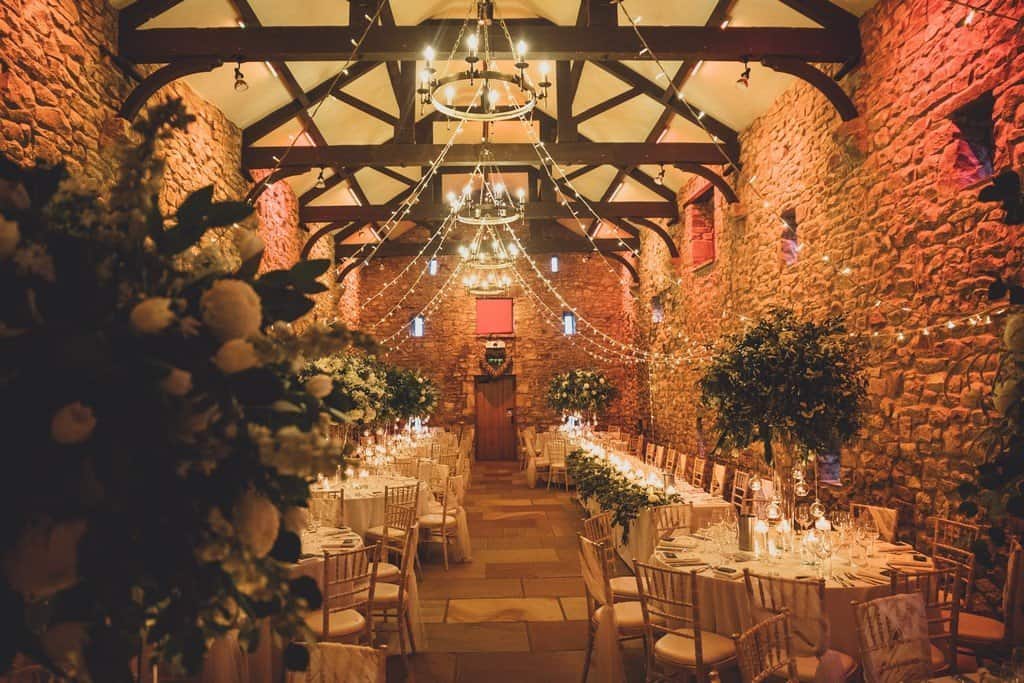 Browsholme hall & Tithe barn // Jessica & Jonathan