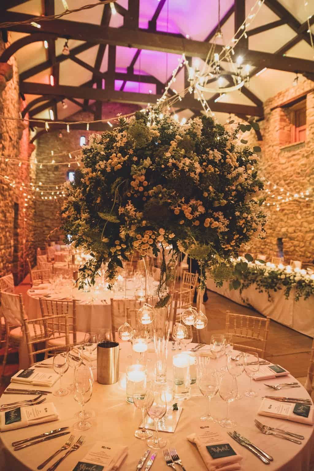 Browsholme hall & Tithe barn // Jessica & Jonathan