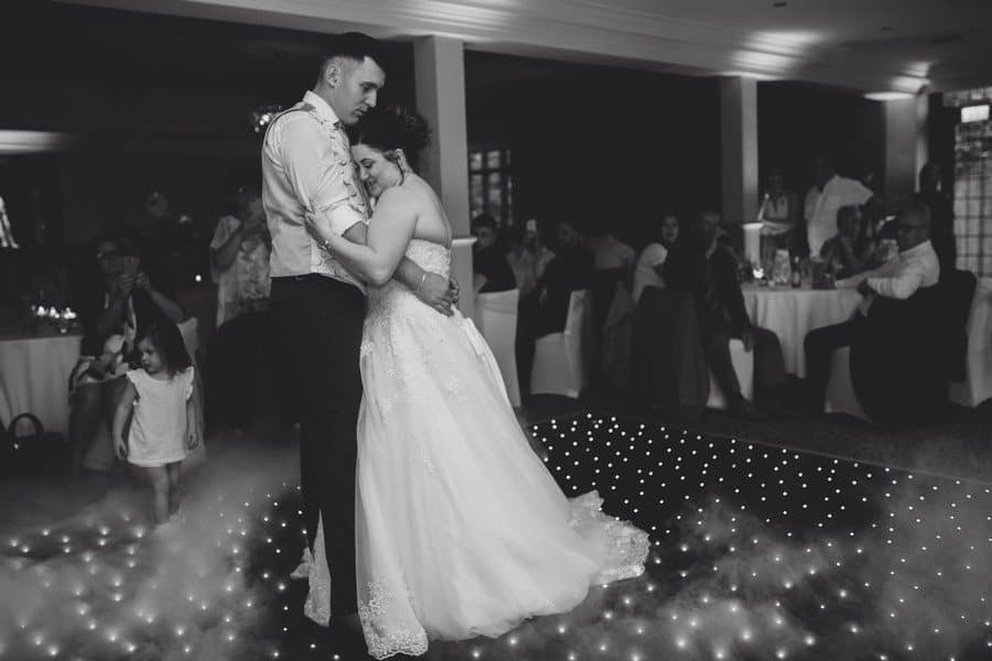 the best cheshire wedding photographer