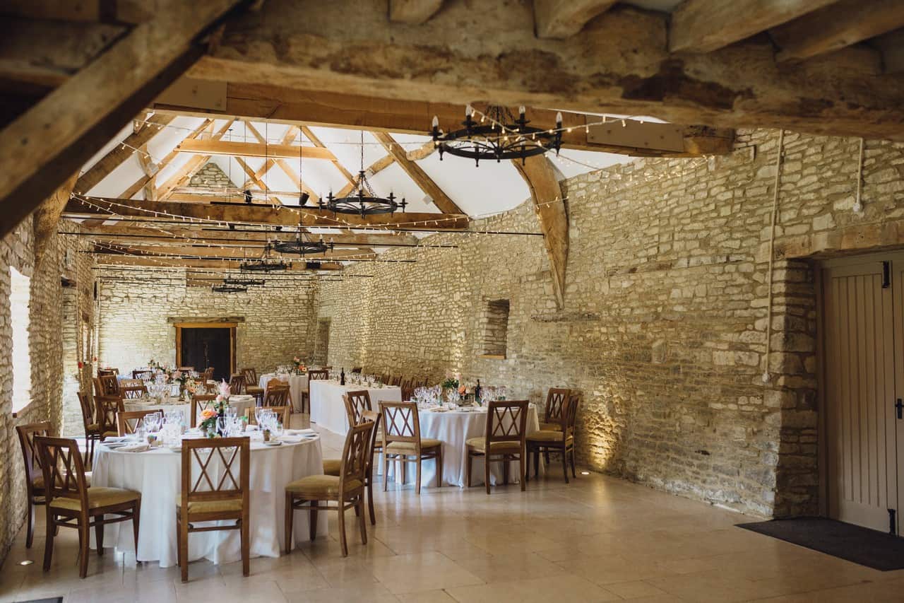 oxfordshire wedding venue relaxed and boho