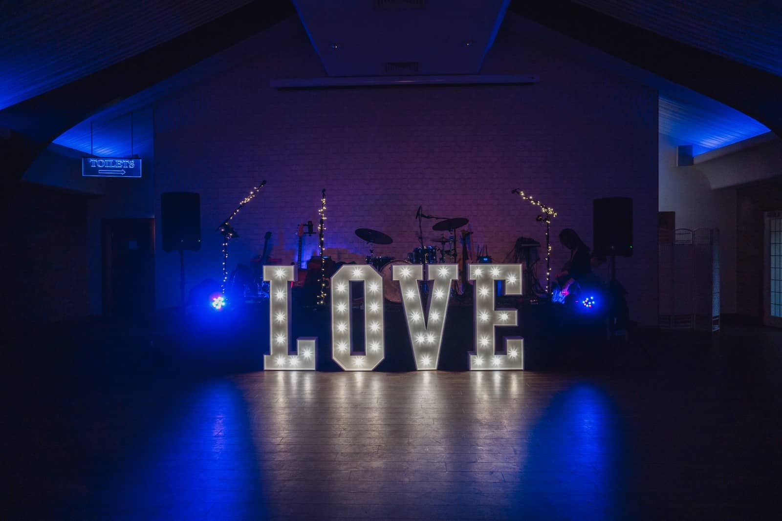 relaxed cheshire wedding photographer at colshaw hall