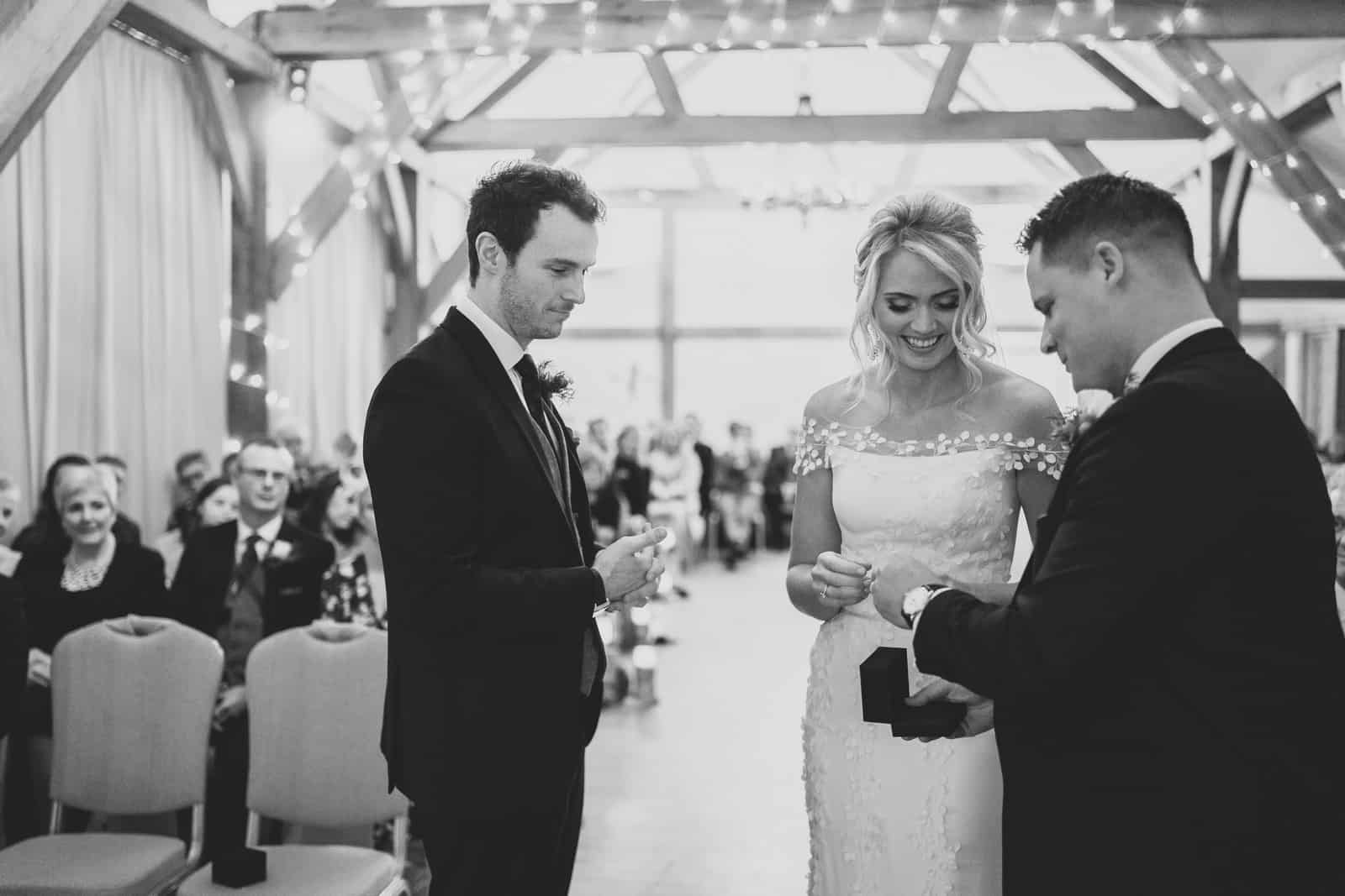 Sandhole Oak Barn //Beth & Glen