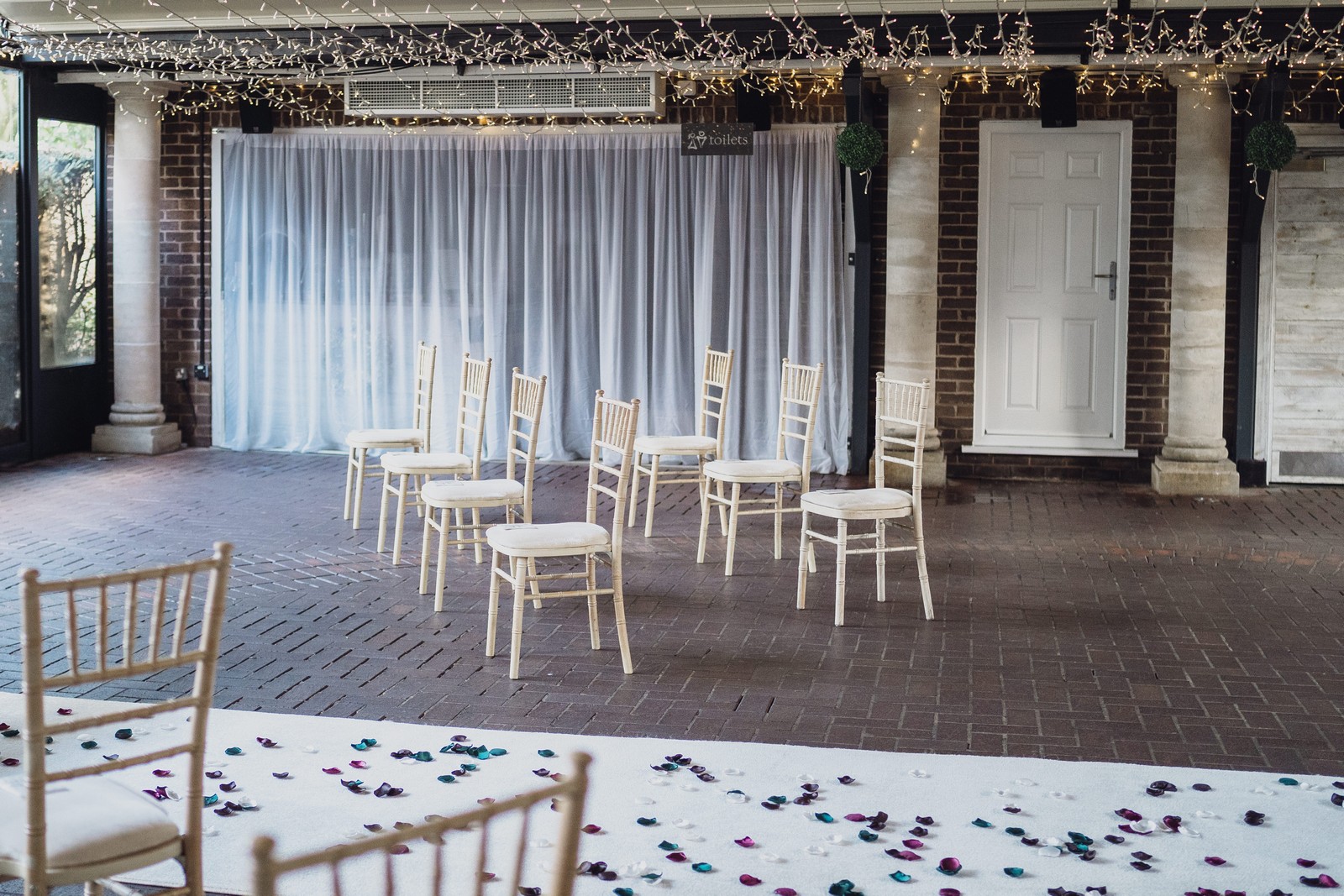 winter wedding at delamere manor