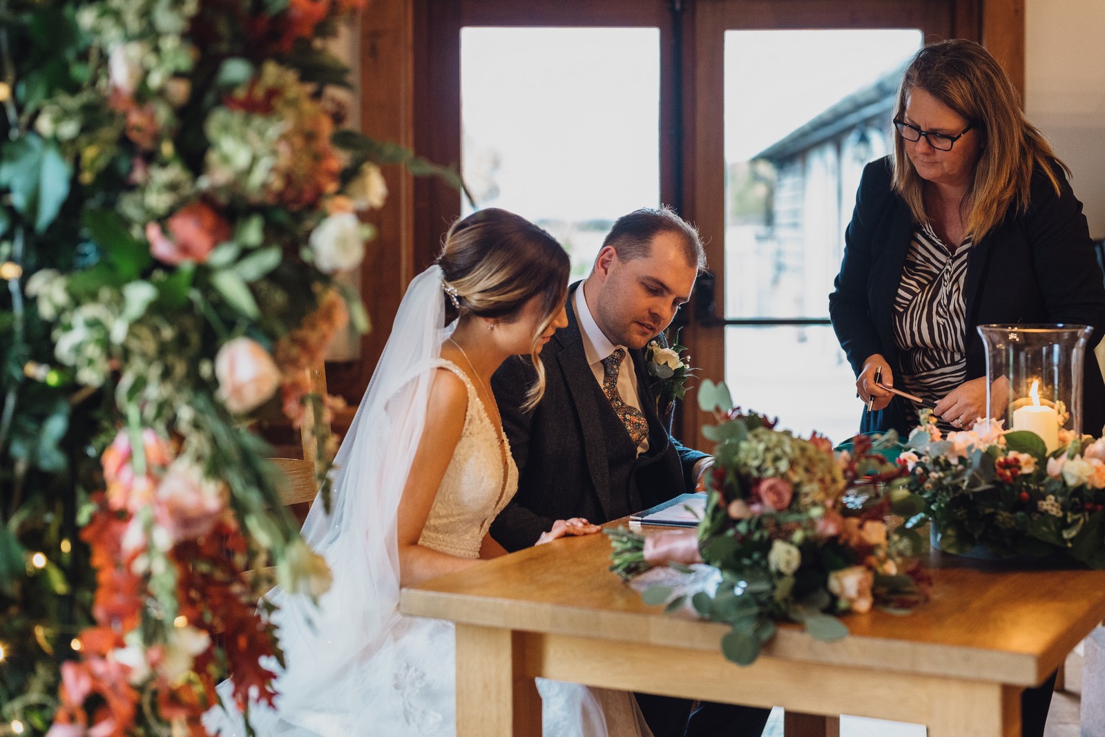 sandhole oak barn cheshire wedding venue