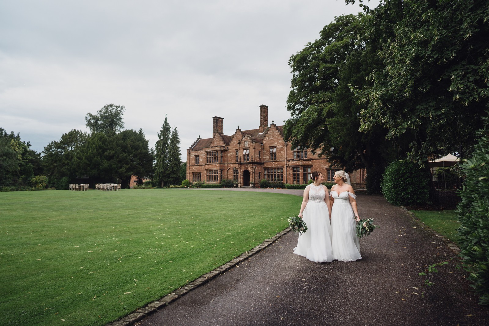 the best north west cheshire wedding photographer at wrenbury hall