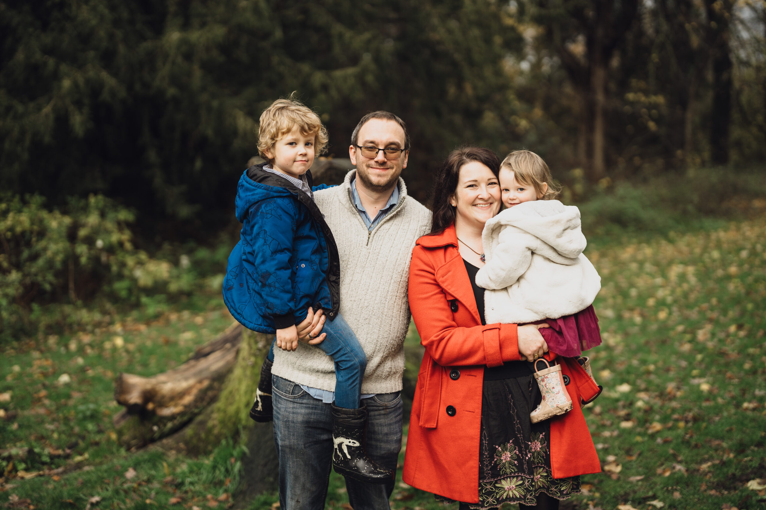 the best cheshire family photographer at marbury park