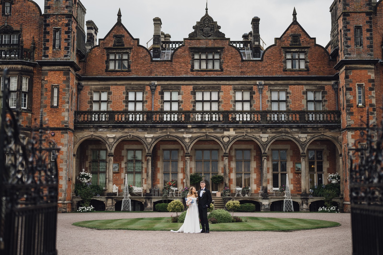 Capesthorne Hall // Jessica & Alex