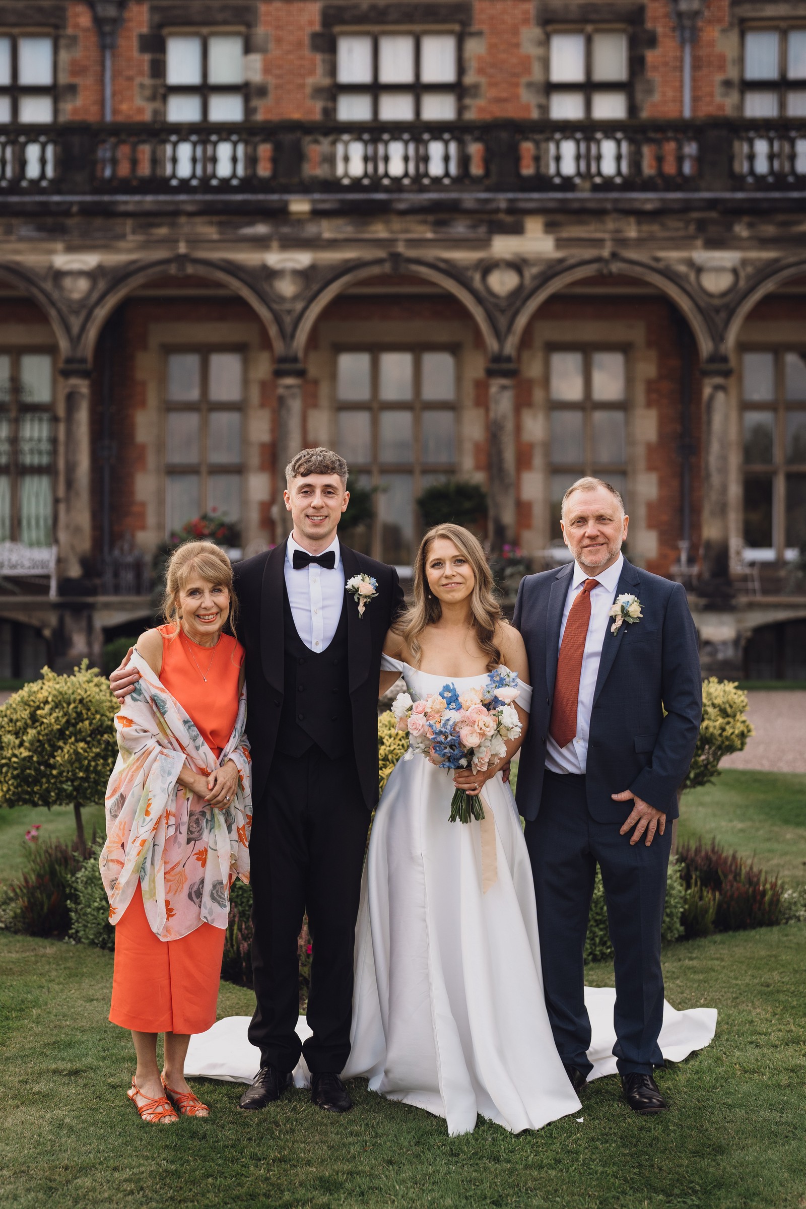 Capesthorne Hall // Jessica & Alex