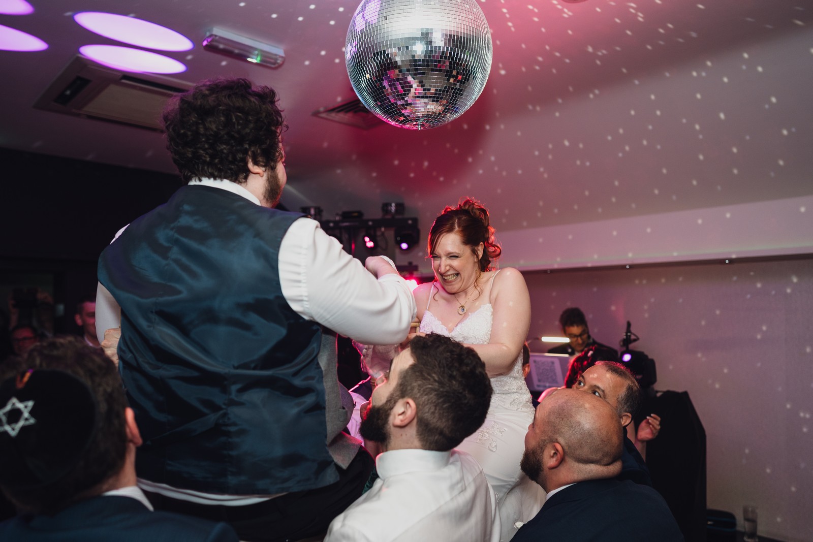 Delamere Manor Jewish Wedding // Harri & Sam